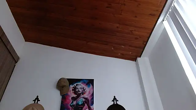 Crystal Star  online show from February 15, 2026, 11:53 am