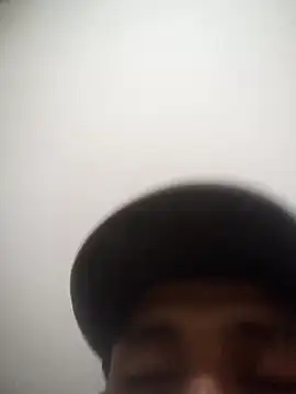 Snapshot of alex_colombiano chatting on October 5, 2025, 10:00 pm alex colombiano online show from October 5, 2025, 10:00 pm