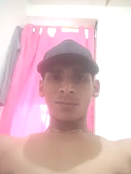 Snapshot of alex_colombiano chatting on October 7, 2025, 9:27 pm alex colombiano online show from October 7, 2025, 9:27 pm