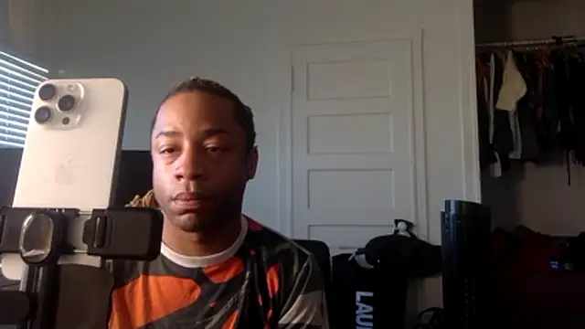 Snapshot of Diodre_Benyoon chatting on January 12, 2026, 11:31 pm Diodre Benyoon online show from January 12, 2026, 11:31 pm