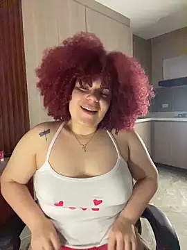 Enyagleam  online show from February 15, 2026, 12:44 am