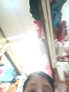 Cloe mateo online show from October 24, 2025, 4:06 pm