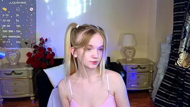 Snapshot of RosesKate chatting on October 4, 2025, 4:25 am RosesKate online show from October 4, 2025, 4:25 am