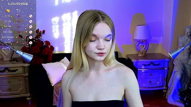 Snapshot of RosesKate chatting on October 9, 2025, 4:24 am RosesKate online show from October 9, 2025, 4:24 am