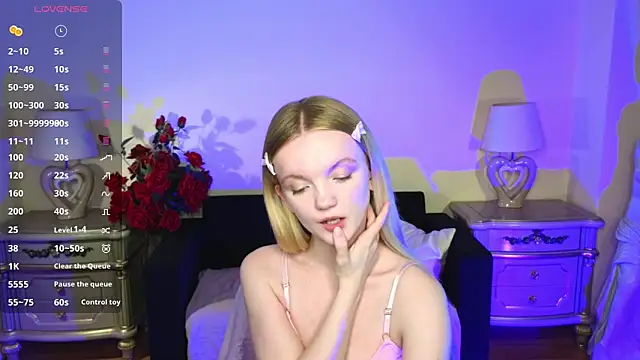 Snapshot of RosesKate chatting on September 12, 2025, 11:32 am RosesKate online show from September 12, 2025, 11:32 am