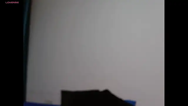 Snapshot of Gia_Lee chatting on November 14, 2025, 2:37 am Gia Lee online show from November 14, 2025, 2:37 am