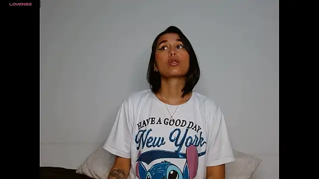 Gia Lee online show from February 20, 2026, 3:03 am