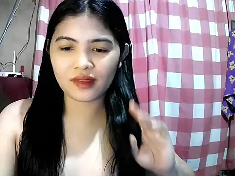 TrixieCollins online show from November 1, 2025, 10:53 am