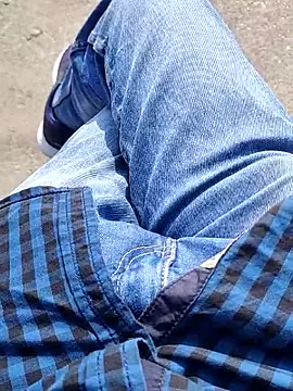 Snapshot of slim-uncut chatting on February 19, 2026, 4:09 am slim-uncut online show from February 19, 2026, 4:09 am