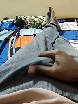 Snapshot of slim-uncut chatting on February 2, 2026, 12:48 pm slim-uncut online show from February 2, 2026, 12:48 pm