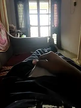 Snapshot of slim-uncut chatting on February 4, 2026, 12:00 pm slim-uncut online show from February 4, 2026, 12:00 pm