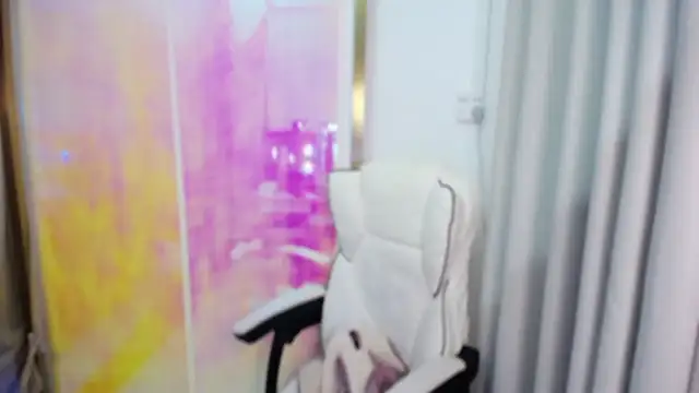 Snapshot of KateCondon chatting on February 11, 2026, 1:05 am KateCondon online show from February 11, 2026, 1:05 am