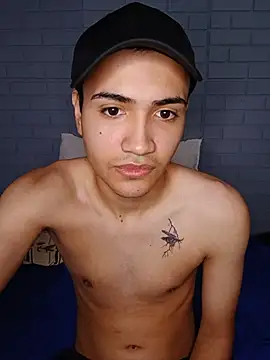Snapshot of novinho_safado__ chatting on June 1, 2026, 12:38 pm novinho safado online show from June 1, 2026, 12:38 pm