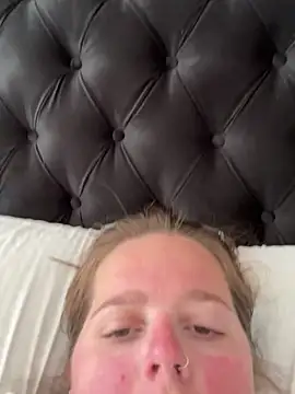 hornykitty1210 online show from October 27, 2025, 5:14 pm