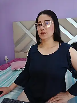 Alana steel 1 online show from November 14, 2025, 12:09 pm