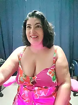 Snapshot of lina_maria99 chatting on October 27, 2025, 12:33 am lina maria99 online show from October 27, 2025, 12:33 am