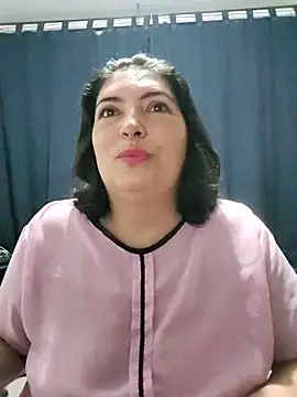 Snapshot of lina_maria99 chatting on October 25, 2025, 8:24 am lina maria99 online show from October 25, 2025, 8:24 am