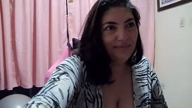 lina maria99 online show from May 26, 2026, 10:46 am