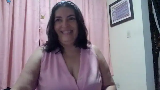 lina maria99 online show from May 21, 2026, 8:12 am