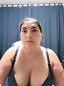 Snapshot of lina_maria99 chatting on November 5, 2025, 8:28 am lina maria99 online show from November 5, 2025, 8:28 am