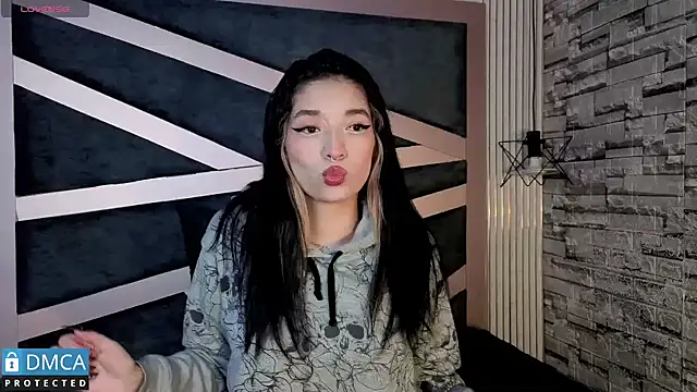 stepha   online show from February 5, 2026, 11:06 am