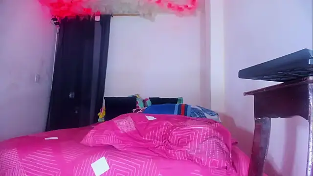 Snapshot of latin_big_01 chatting on November 8, 2025, 11:14 am latin big 01 online show from November 8, 2025, 11:14 am