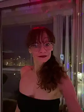 Chris06d22xh online show from May 8, 2026, 7:39 pm