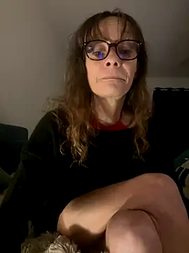 Chris06d22xh online show from October 27, 2025, 8:10 pm