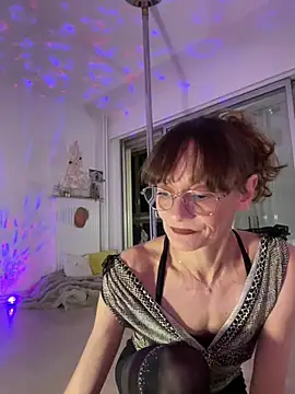 Snapshot of Chris06d22@xh chatting on April 7, 2026, 7:37 pm Chris06d22xh online show from April 7, 2026, 7:37 pm