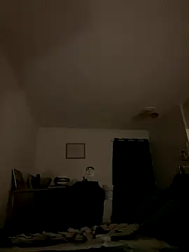 Chris06d22xh online show from October 8, 2025, 6:52 pm