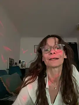 Chris06d22xh online show from May 24, 2026, 7:03 pm