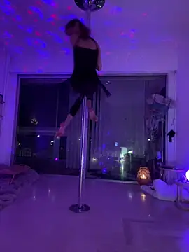 Snapshot of Chris06d22@xh chatting on April 9, 2026, 8:04 pm Chris06d22xh online show from April 9, 2026, 8:04 pm