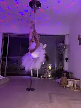 Snapshot of Chris06d22@xh chatting on April 1, 2026, 8:06 pm Chris06d22xh online show from April 1, 2026, 8:06 pm