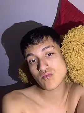 Snapshot of Milan_Bach chatting on March 23, 2026, 4:12 am Milan Bach online show from March 23, 2026, 4:12 am