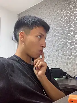 Snapshot of Milan_Bach chatting on March 30, 2026, 6:37 am Milan Bach online show from March 30, 2026, 6:37 am