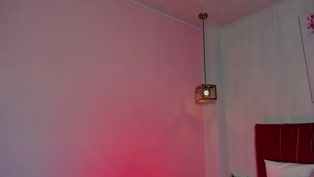 Snapshot of elisabethflores chatting on June 18, 2026, 8:58 pm elisabethflores online show from June 18, 2026, 8:58 pm