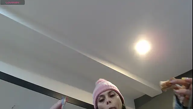 Snapshot of CharlotteCottin chatting on June 4, 2026, 11:15 am CharlotteCottin online show from June 4, 2026, 11:15 am