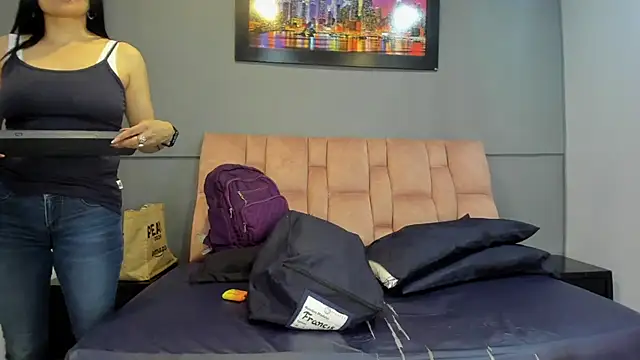 CharlotteCottin online show from November 17, 2025, 2:54 pm