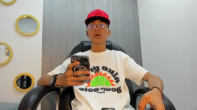 Daddy Darcks online show from October 16, 2025, 7:11 pm