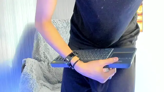 Daddy Darcks online show from November 17, 2025, 8:02 pm