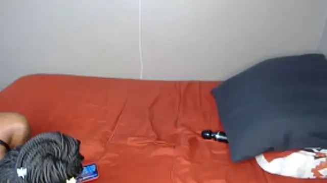 Snapshot of Lunalee chatting on November 23, 2025, 11:09 am Lunalee online show from November 23, 2025, 11:09 am