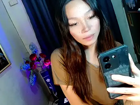 Urlustfull Sainaxxx online show from October 7, 2025, 1:45 pm