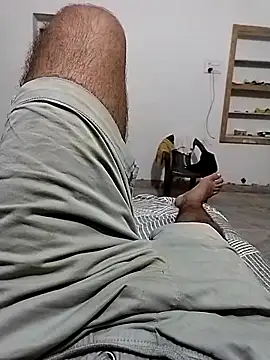 Snapshot of Desiandaj chatting on October 22, 2025, 5:12 pm Desiandaj online show from October 22, 2025, 5:12 pm