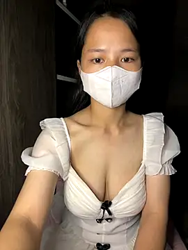 Snapshot of Hana-44 chatting on November 7, 2025, 6:34 pm Hana-44 online show from November 7, 2025, 6:34 pm