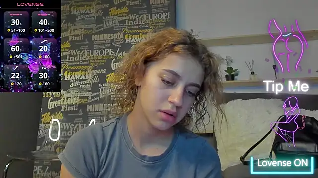 Snapshot of MaddieRay chatting on September 24, 2025, 7:31 pm MaddieRay online show from September 24, 2025, 7:31 pm