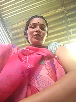 Hot Kajal5 online show from November 2, 2025, 3:33 am