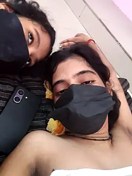 Hot-komall online show from September 11, 2025, 4:12 am