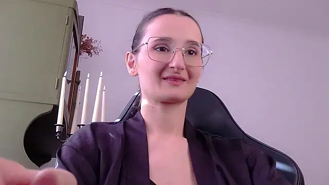 Snapshot of Nova_Mystic chatting on September 22, 2025, 12:11 pm Nova Mystic online show from September 22, 2025, 12:11 pm