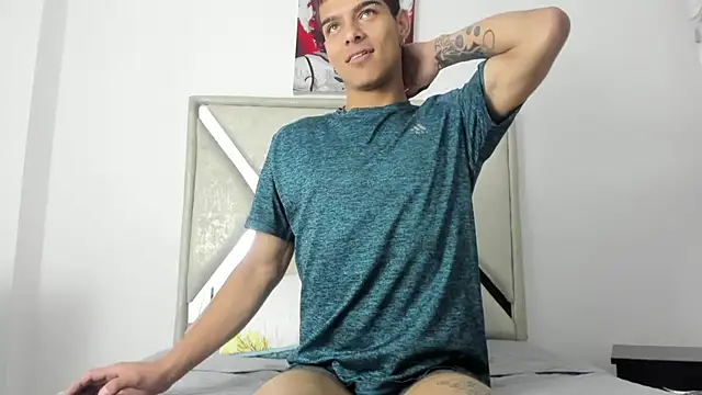 wyatt 3 online show from December 2, 2025, 1:13 pm