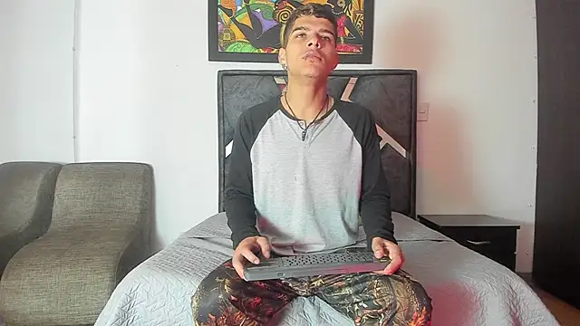 wyatt 3 online show from November 5, 2025, 11:57 am